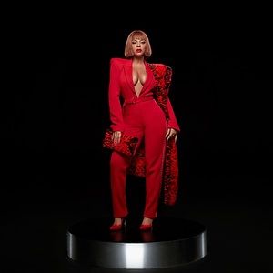 Ivy park (V-Day collection)